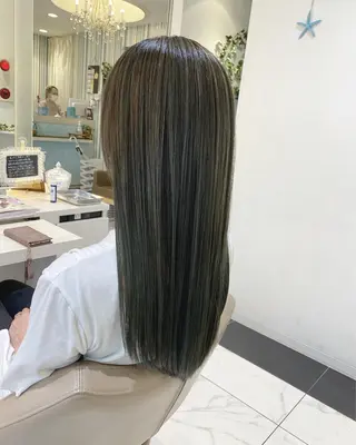 ロング カラー 篠塚 菜々子のヘアスタイル