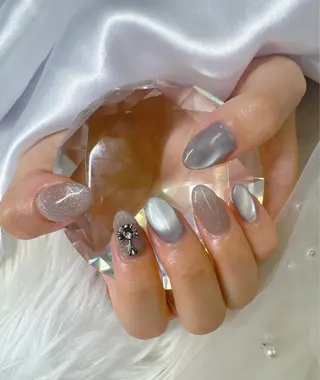 ネイル クイーンズネイル銀座所属・Queeens nailのネイルデザイン