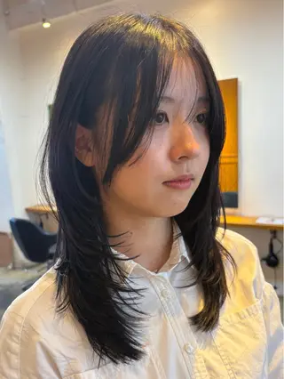 セミロング カラー RIN／韓国ヘア レイヤーカットのヘアスタイル