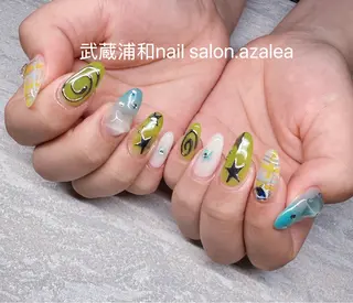 ネイル R inのネイルデザイン