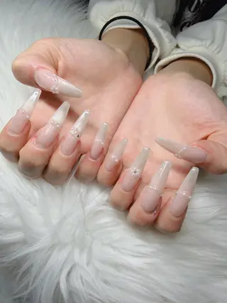 ネイル Lee Nailsのネイルデザイン