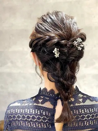 セミロング ヘアアレンジ LATTE所属・𝑺𝒂𝒌𝒊 🩶マンツーマン施術のヘアスタイル