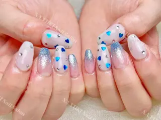 ネイル Queenie 🦋のネイルデザイン