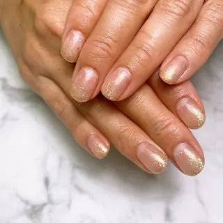 ネイル 大垣 彩乃のネイルデザイン