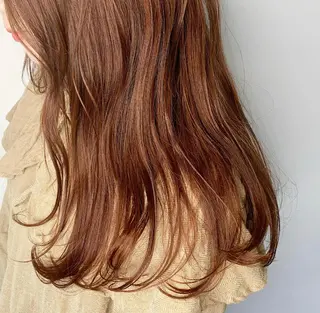 ロング カラー 小森 衣純のヘアスタイル