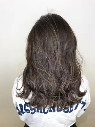 ミディアム カラー AMI Hair  supply所属・髪質改善カラー 韓国風レイヤーのヘアスタイル