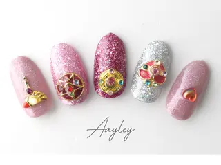 ミディアム カラー ネイル Aayley(アイリー)Salon所属・Aayley アイリ―サロンのネイルデザイン