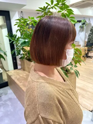 ミディアム 艶ベージュ/オリーブ カラー🫒airiのヘアスタイル