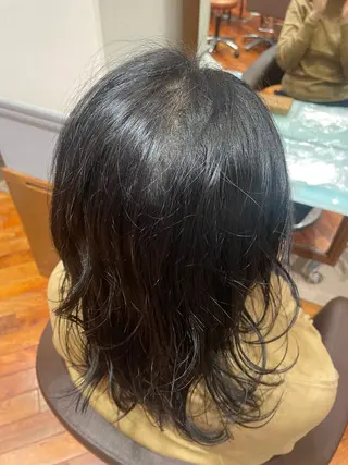 ミディアム カットモデル ヨネダのヘアスタイル