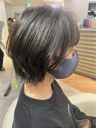 ミディアム カラー レイヤー/顔まわり 透明感カラー柳澤優名のヘアスタイル