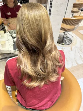 セミロング 寺田鼓捺/艶髪 /透明感カラーのヘアスタイル