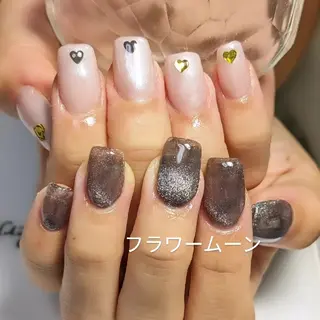 ネイル フラワー ムーンのネイルデザイン