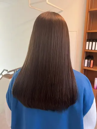 ロング カラー Ami ブリーチ/ハイトーンのヘアスタイル