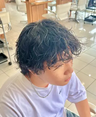 ミディアム パーマ メンズ パーマ特化美容師 🔥Yoshiyaのヘアスタイル