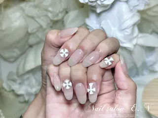 ネイル E.N🦋 長さ出し/持ち込みのネイルデザイン