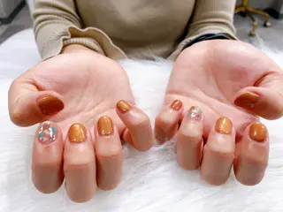 ネイル リスブラン AYUMI 🍎のネイルデザイン