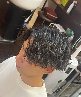 ミディアム パーマ CuMARi所属・予約の98.7%パー マ🌈men's専門のヘアスタイル
