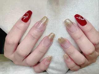 ネイル ECLAT エクラ所属・寺山 千鶴のネイルデザイン