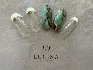 ネイル 新橋 ルキナ スタッフのネイルデザイン