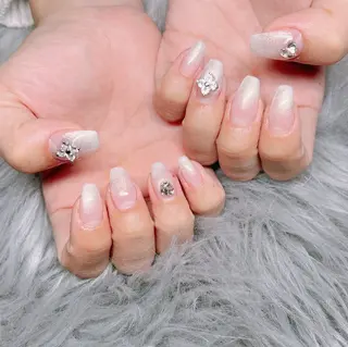 ネイル 個室ネイルサロンDolly  Girl〜ドーリーガール〜所属・DollyGirl KYOKOのネイルデザイン