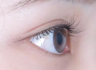 マツエク・マツパ レイヤーカット 早崎太生のヘアスタイル