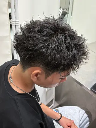 ショート カラー パーマ メンズ メンズパーマ特化 🔥韓国ヘア職人🔥のヘアスタイル
