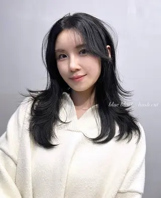 セミロング カラー ヘアアレンジ 🫧🇰🇷韓国ヘア レイヤー🐺Yutaのヘアスタイル