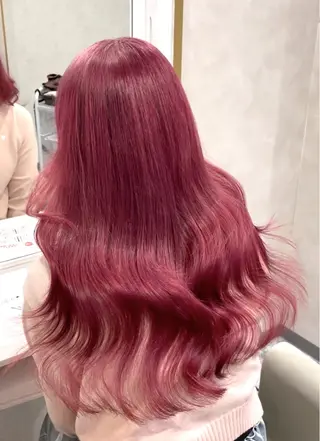 ロング wistell所属・ハイトーン/艶カラー sarina🩷のヘアスタイル