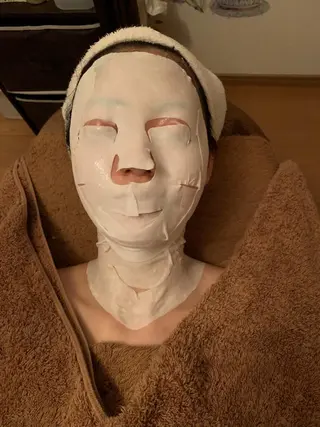 肌質改善サロン 来店プレゼントありのエステ・リラクイメージ