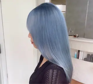 ロング カラー JEWIL SHIBUYAのヘアスタイル