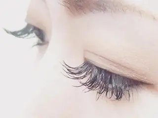 マツエク・マツパ ネイルリスト💅 HANAのネイルデザイン