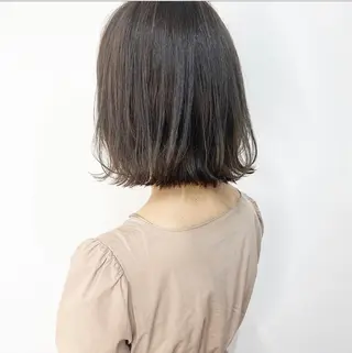 ミディアム 家里 圭子のヘアスタイル