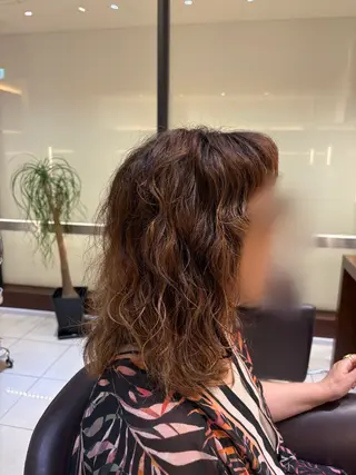 セミロング パーマ WACHI AYATOのヘアスタイル