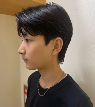 カラー パーマ メンズ 森下 佑大のヘアスタイル