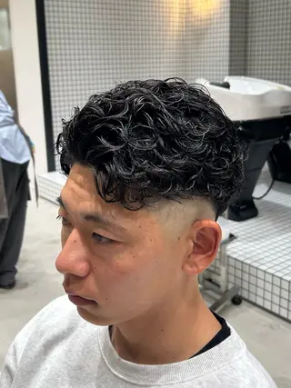 パーマ メンズ 🐲ツイスパ🐲 フェード/龍のヘアスタイル