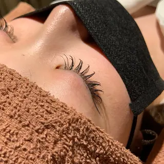 マツエク・マツパ MODEK's阿倍野 SANAのヘアスタイル