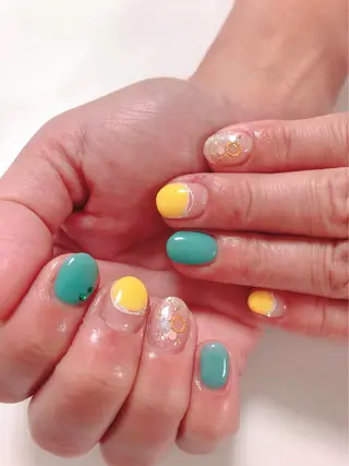 ネイル Lily Roseスタッフ一同のマツエク・マツパデザイン