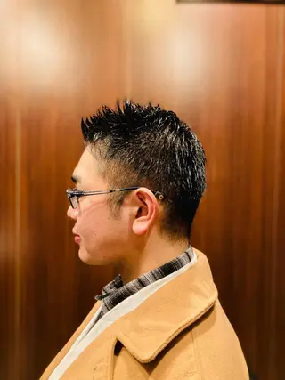 ショート メンズ ブロー東京　神田店所属・TAKUMI/神田/ ビジネス/フェードのヘアスタイル