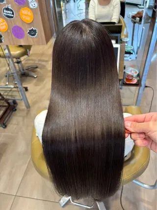 ロング 岩岡 つなみのヘアスタイル