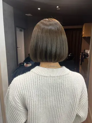 ショート カラー 🪽髪質改善ストレー ト🤍美羽🤍のヘアスタイル