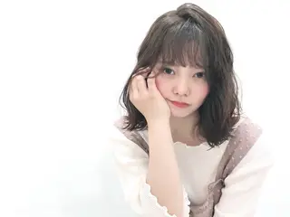 ミディアム QUARTER所属・出戸 雄大のヘアスタイル