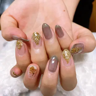 ネイル The Best Beauty受付担当のヘアスタイル