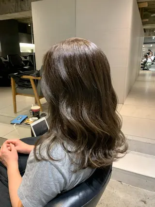 セミロング カラー 🌈艶髪/髪質改善 新宿itouのヘアスタイル