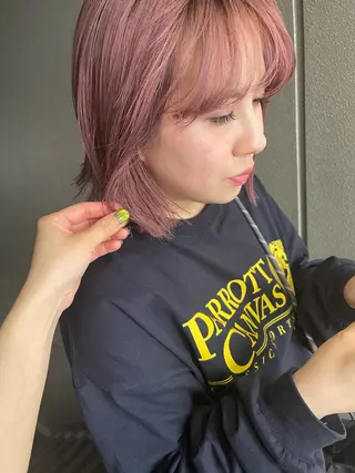 ショート カラー pole/apartment所属・💓パーマ，💗 レイヤーカットのヘアスタイル