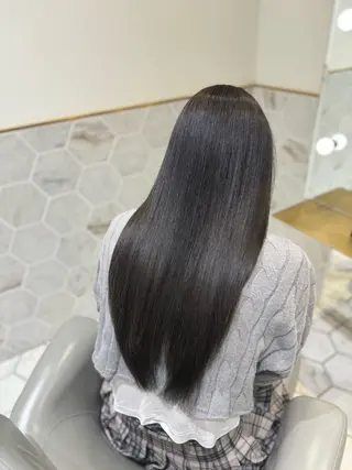 ロング カラー costes 今井芽依のヘアスタイル