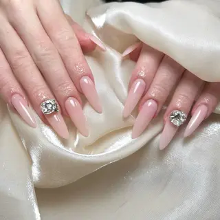 ネイル Maggie Nail🦩のネイルデザイン