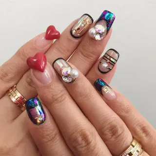 ネイル MiRanda Nail所属・MiRanda 保坂 舞のネイルデザイン