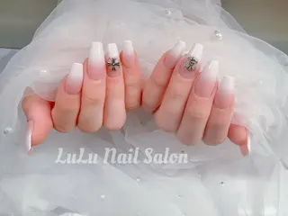 ネイル LULU Nail  Salon 新宿所属・LU LU NailSalonのネイルデザイン