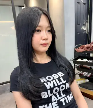 セミロング カラー 色気レイヤー& ショートはお任せ🌟のヘアスタイル