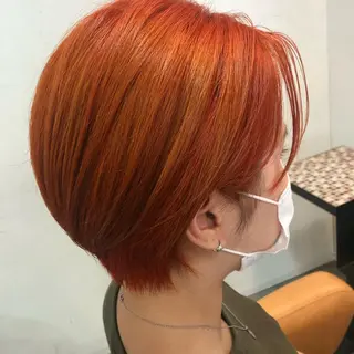 ショート カラー 小森 樹奈のヘアスタイル